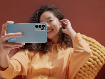 Le OPPO Reno6 est disponible en précommande chez SFR