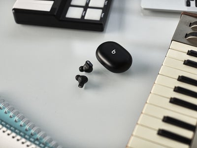 Beats dévoile ses premiers écouteurs sans fil à réduction de bruit active