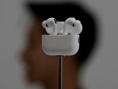 AirPods Pro 3 : quand arrivera la Traduction en direct en France ?