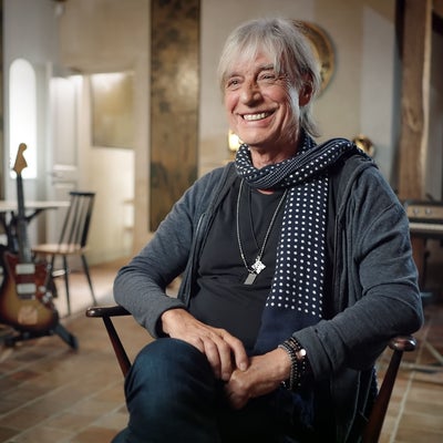 Jean-Louis Aubert, le chant des possibles : un documentaire inédit à voir sur Canal+ Docs