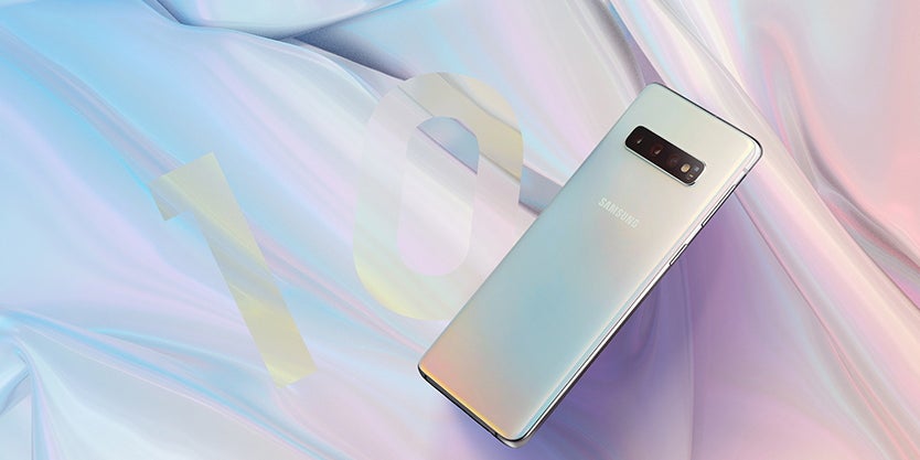 Craquez pour la crème de la crème des smartphones haut de gamme, le Samsung Galaxy S10, actuellement à prix réduit chez SFR !