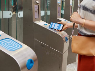 Pass Navigo : comment l'utiliser en cas d'iPhone éteint ?