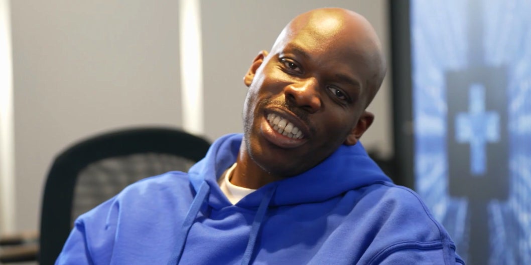 Jean-Pascal Zadi dans KÔKÔRIKÔ !, le nouveau sketch show de Canal+ et du Studio Bagel.