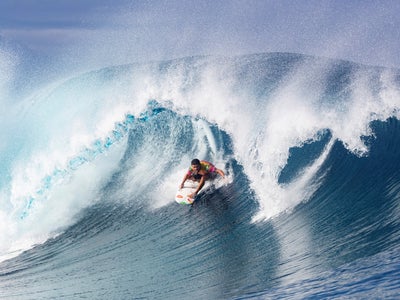 JO 2024 : Tahiti choisie pour les épreuves de surf