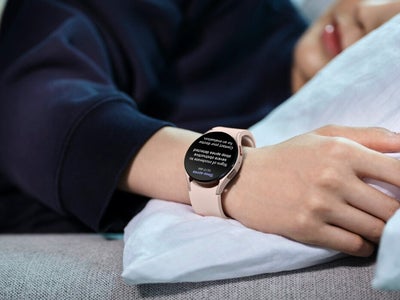 La Samsung Galaxy Watch bientôt capable de détecter l'apnée du sommeil ?