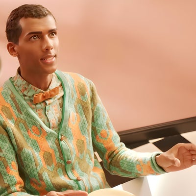 Stromae casse Internet : le clip de Papoutai atteint le milliard