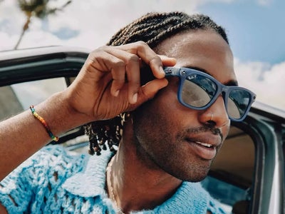 Meta : des lunettes connectées encore plus poussées en préparation ?